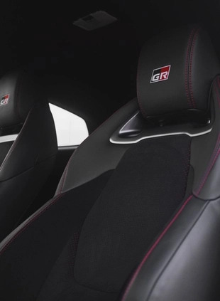 Toyota Yaris cena 159500 przebieg: 17264, rok produkcji 2021 z Częstochowa małe 106